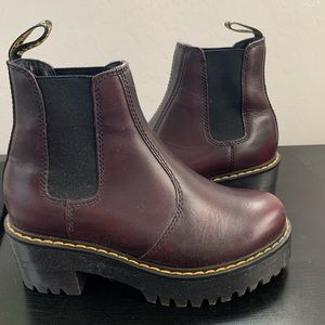 Dr. Marten Chelsea Lug Sole Boot